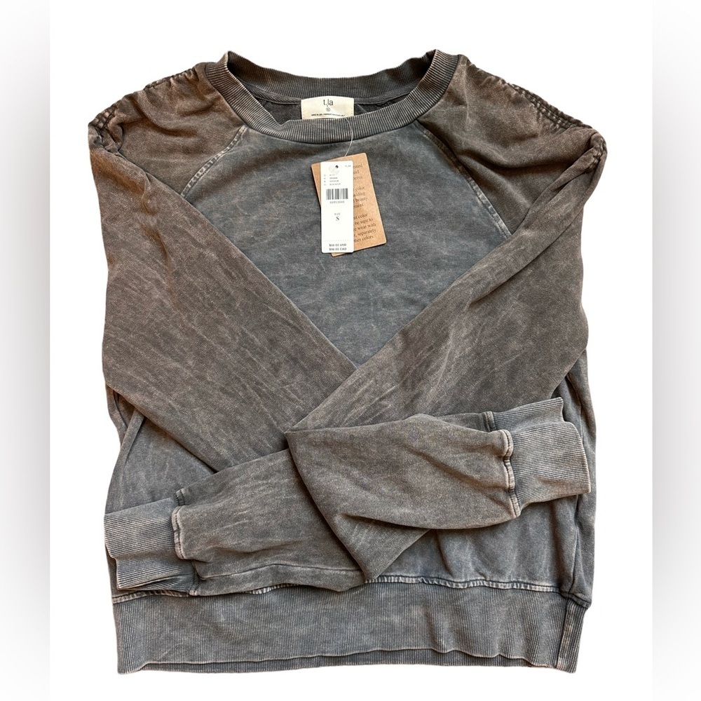 T.la NWT Long Sleeve Sweatshirt Size Small - Picture 5 of 6